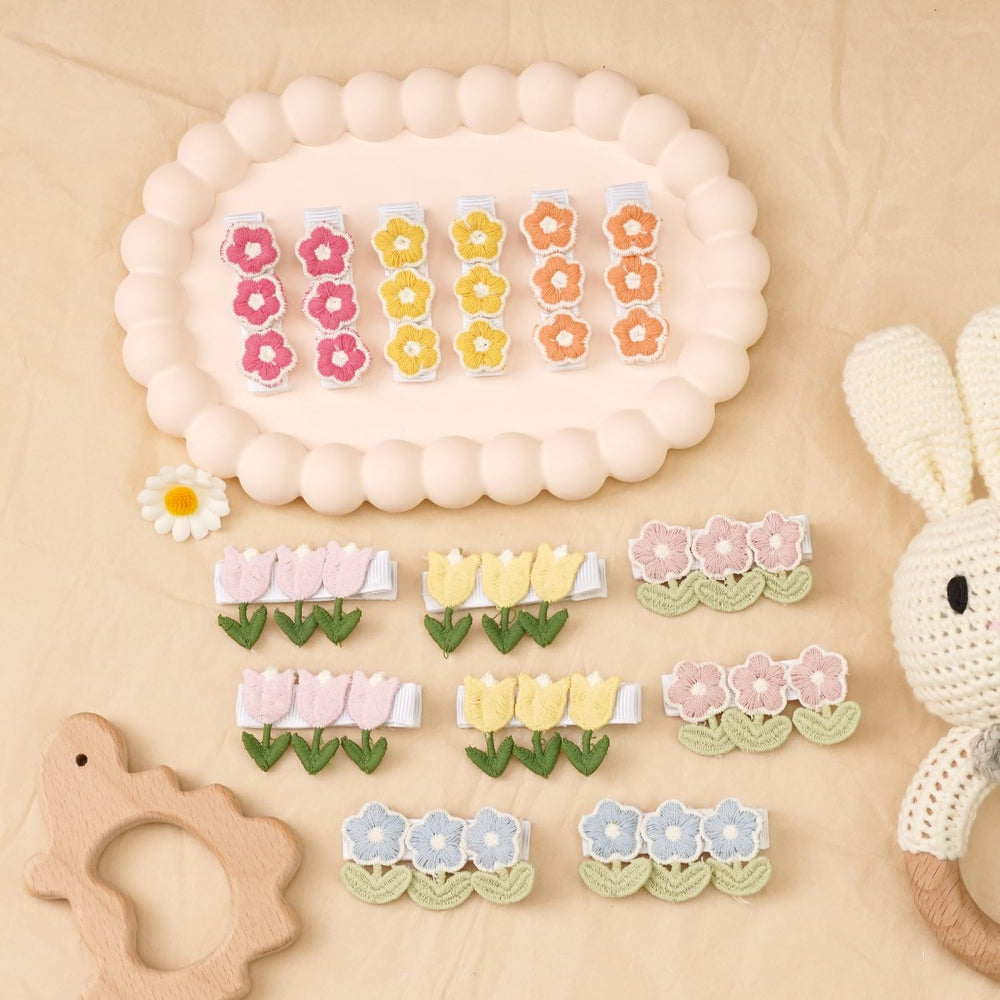 JOYOYO green leaf detail clip blends with casual and dressy looks