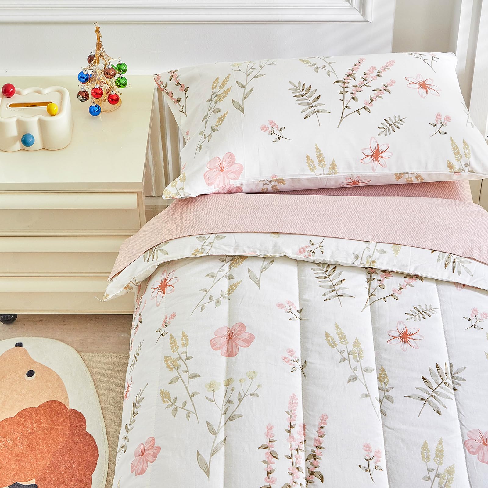 Joyreap flat top sheet 45x60 adds breathable cotton comfort.