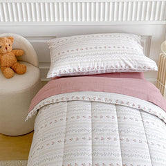 Joyreap flat top sheet offers soft, breathable surface for toddlers.