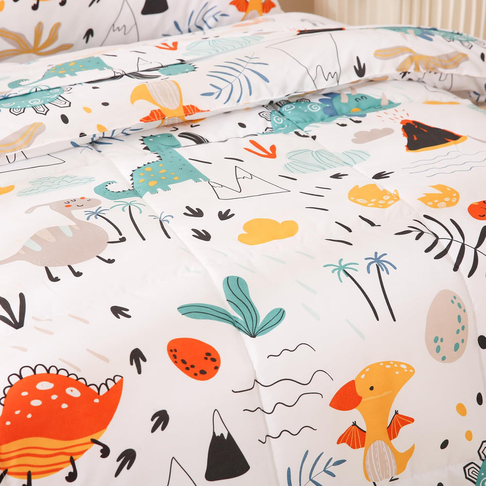 JSD Dinosaur Bedding dinosaur-pattern — playful design sparks bedtime imagination.