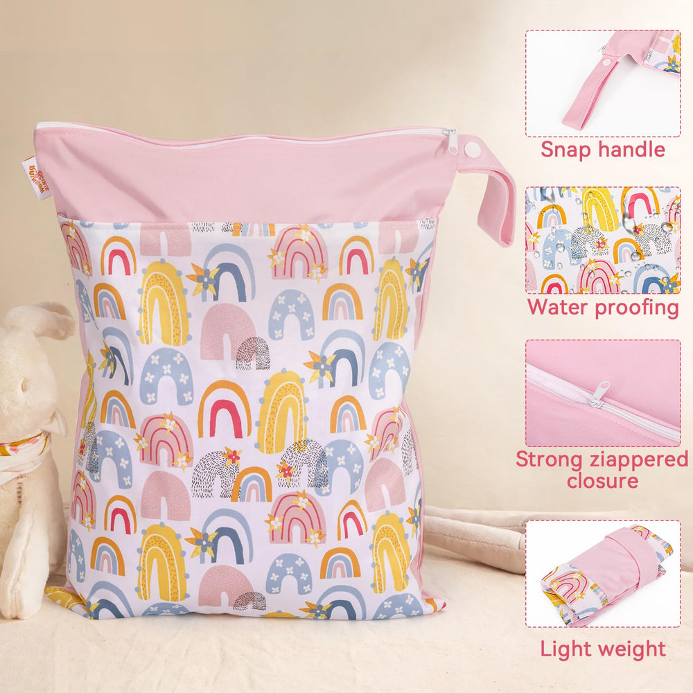 JuleLyn Wet Bag dry and wet compartments keep swimsuits dry after swimming.