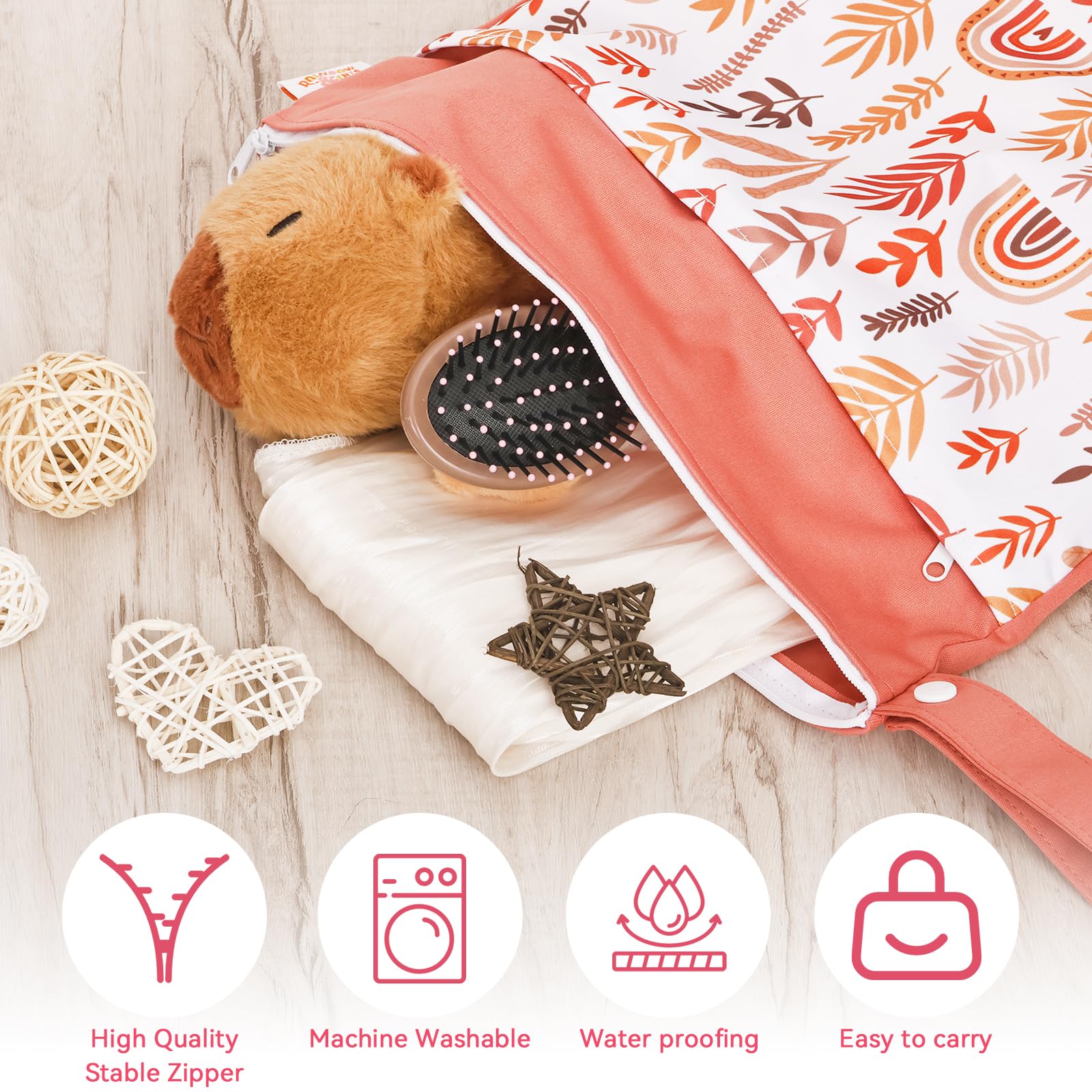 JuleLyn wet bag is lightweight under 80g for easy travel.