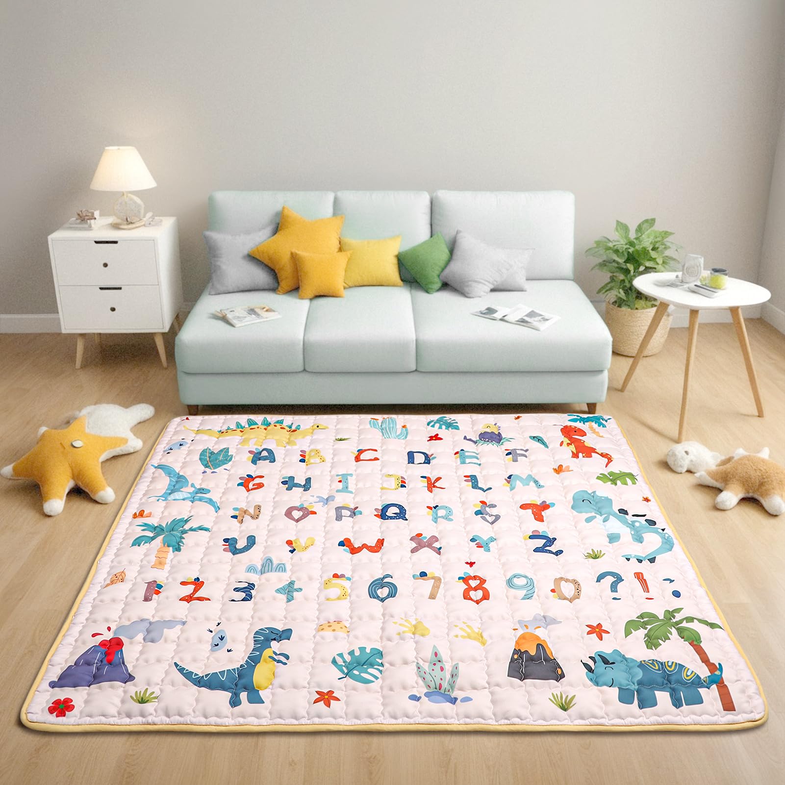 Jundetye 50x50 inch mat creates a large, safe play area.