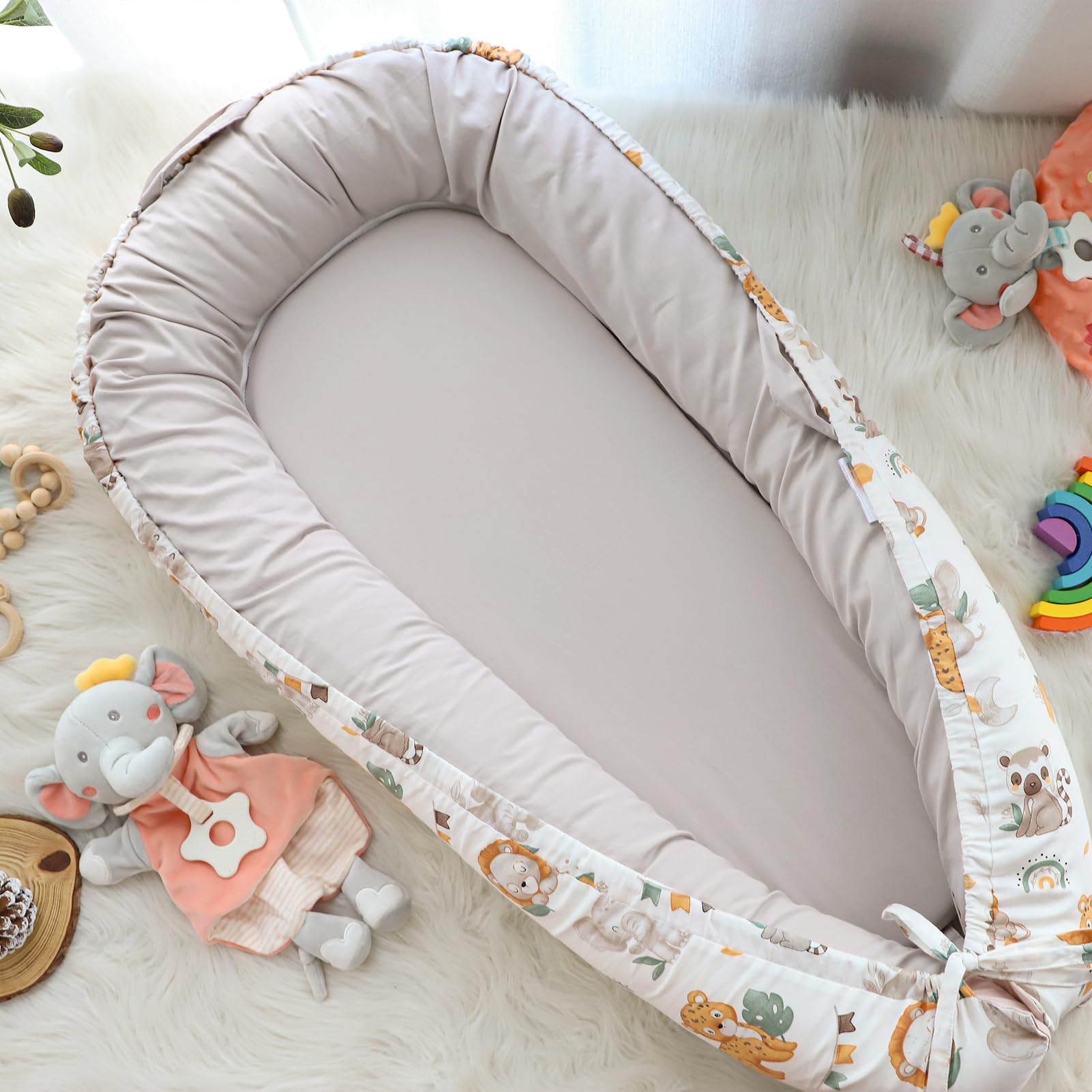 Machine washable Jundetye cover makes cleaning between uses easy.