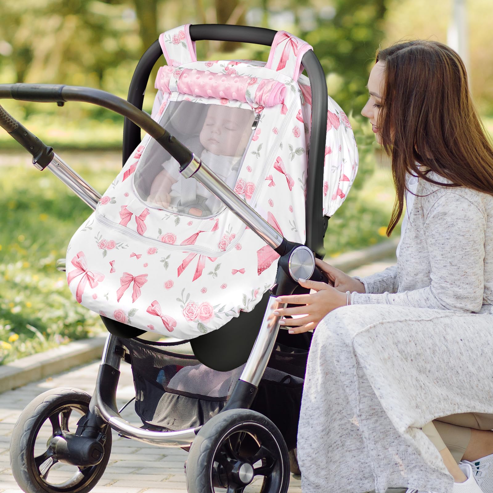 Jundetye elastic fixation ensures universal fit on seats and strollers