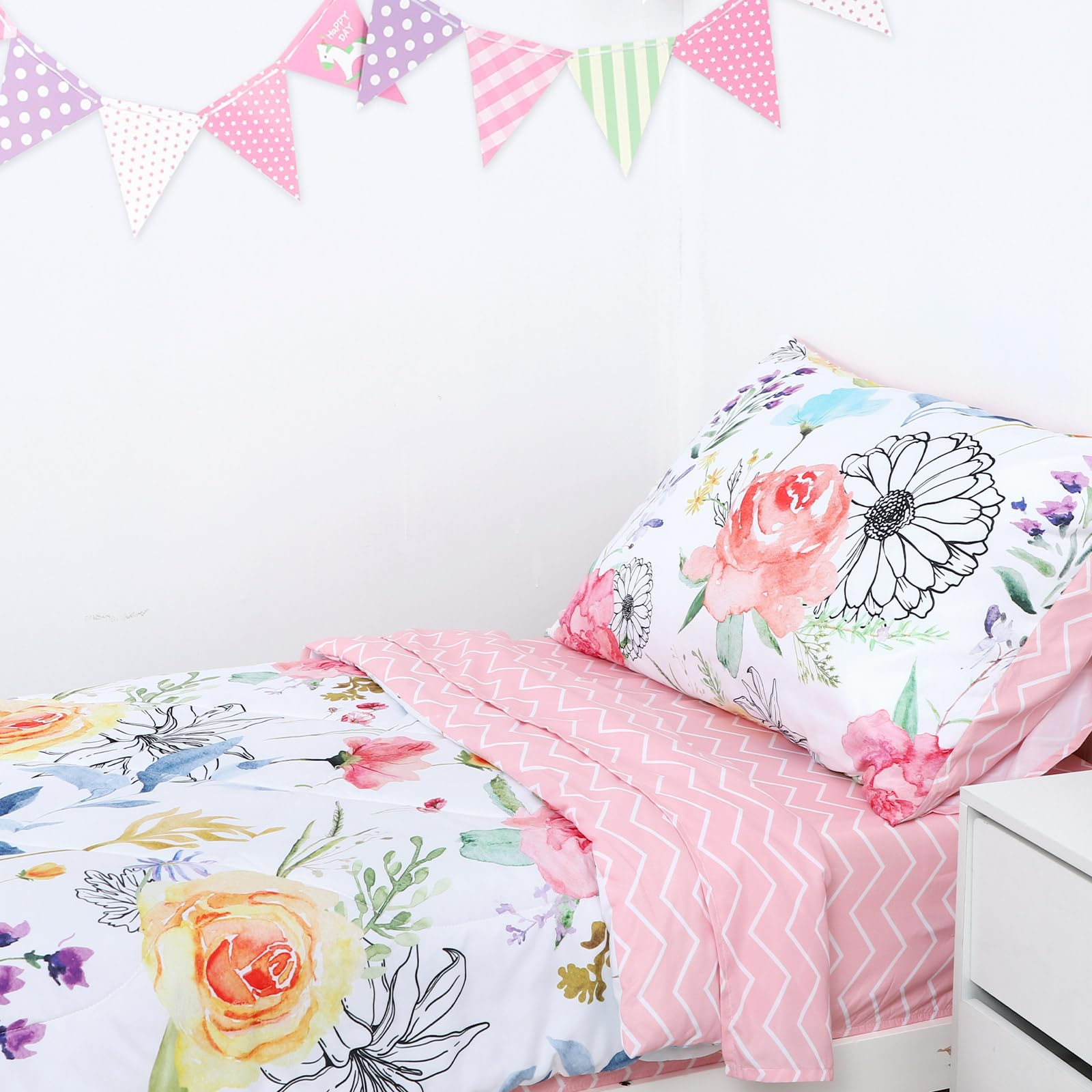 Jundetye floral bedding set makes a thoughtful gift idea