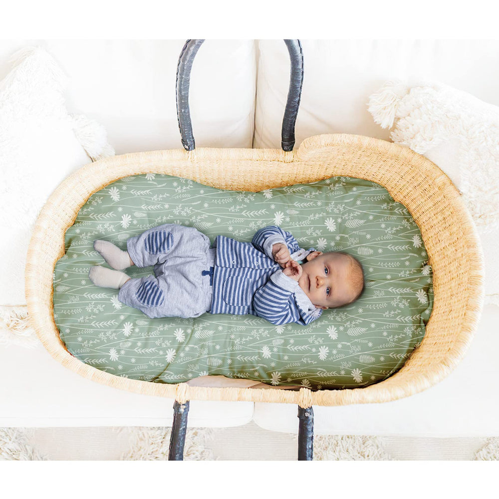 Detailed sage green color and dandelion print on Jundetye cover for nursery style.