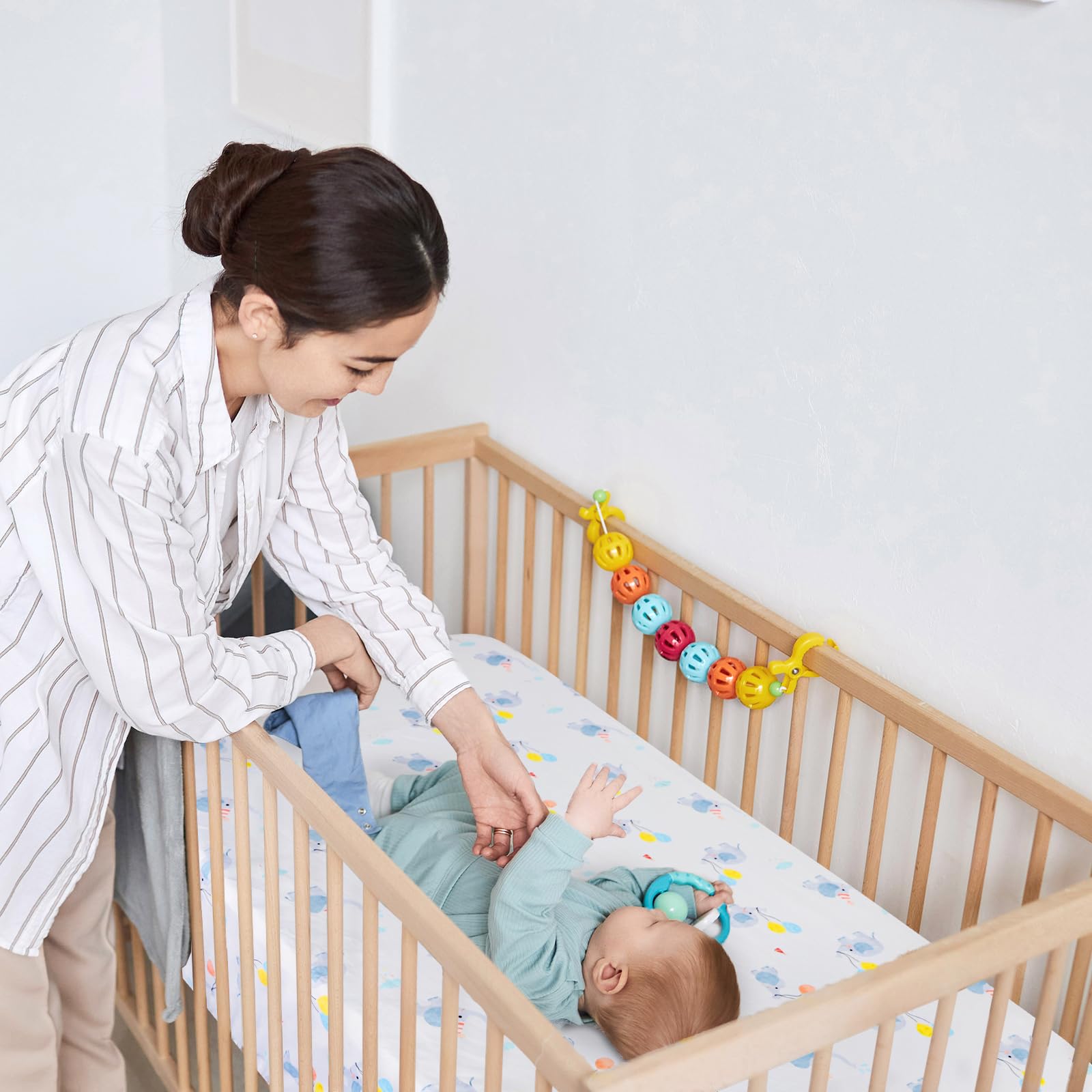 Jundetye nursery setup creates a calm, stylish sleep space for baby.