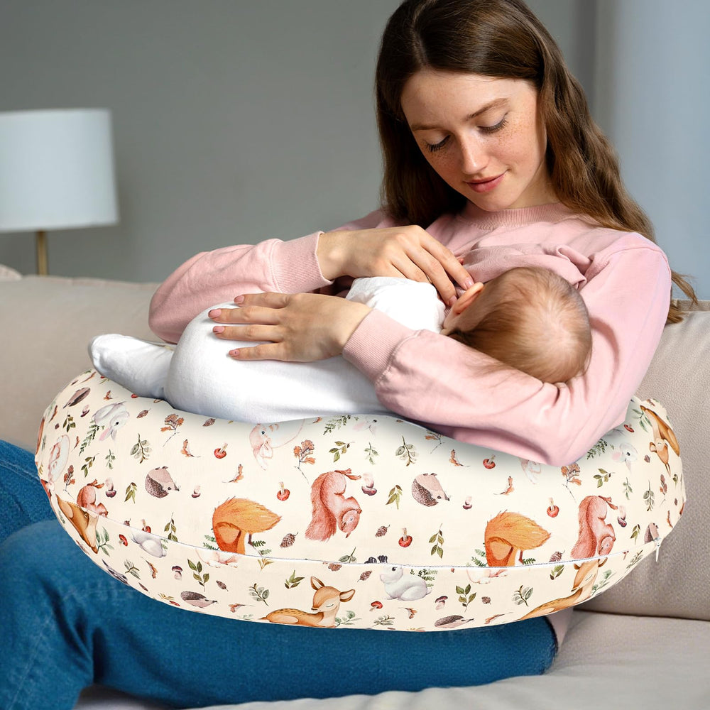 Perfect fit for Boppy pillows ensures a neat, tidy feeding setup.