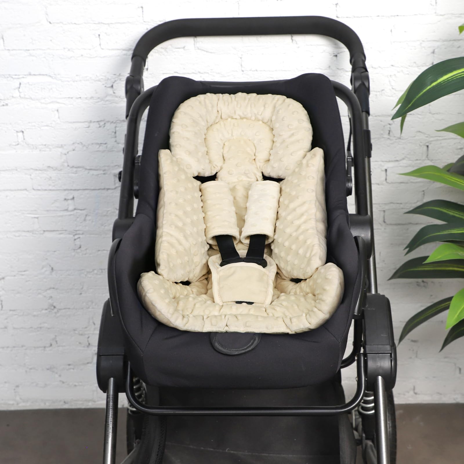 Jundetye strap-friendly insert designed for stroller use and on-the-go feeding or soothing