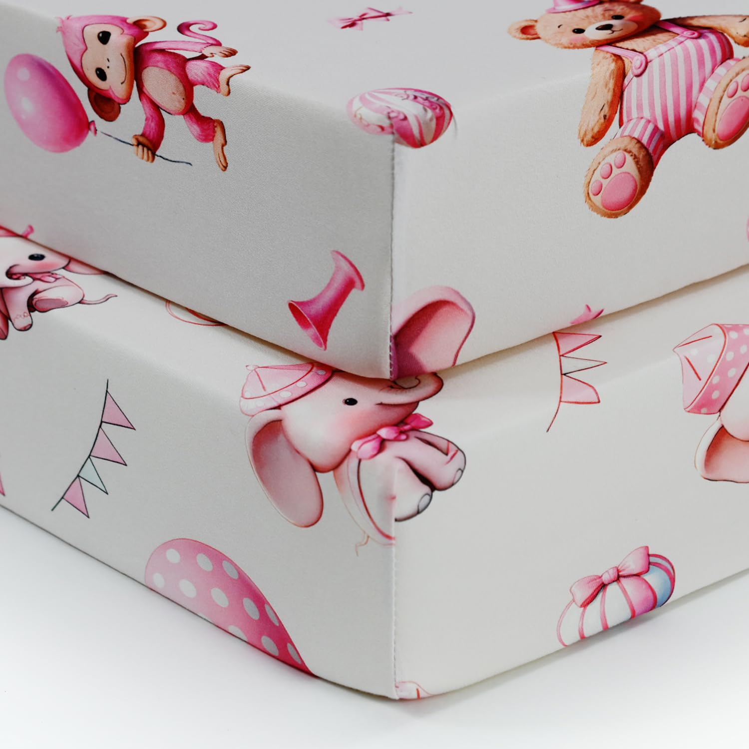 JUNENGCHUANG pack and play sheets provide a snug fit for 38x26 playards, boosting comfort.