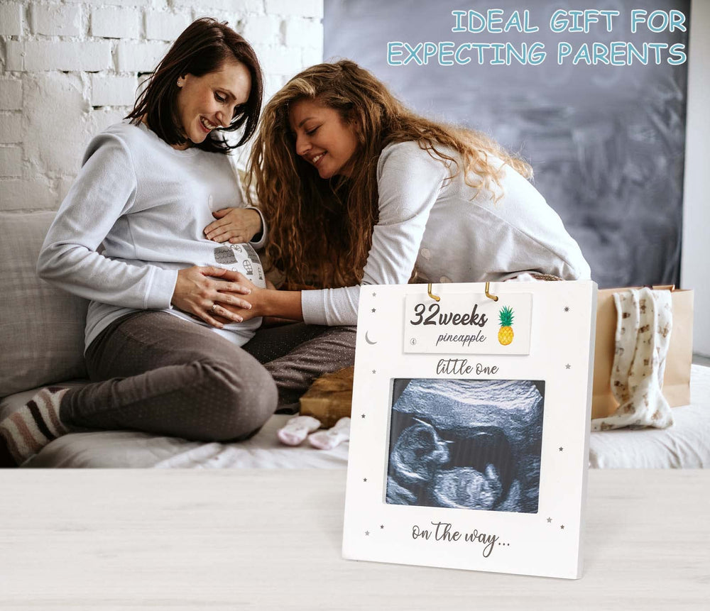 Jwitao pregnancy milestone frame highlights weekly growth in photos