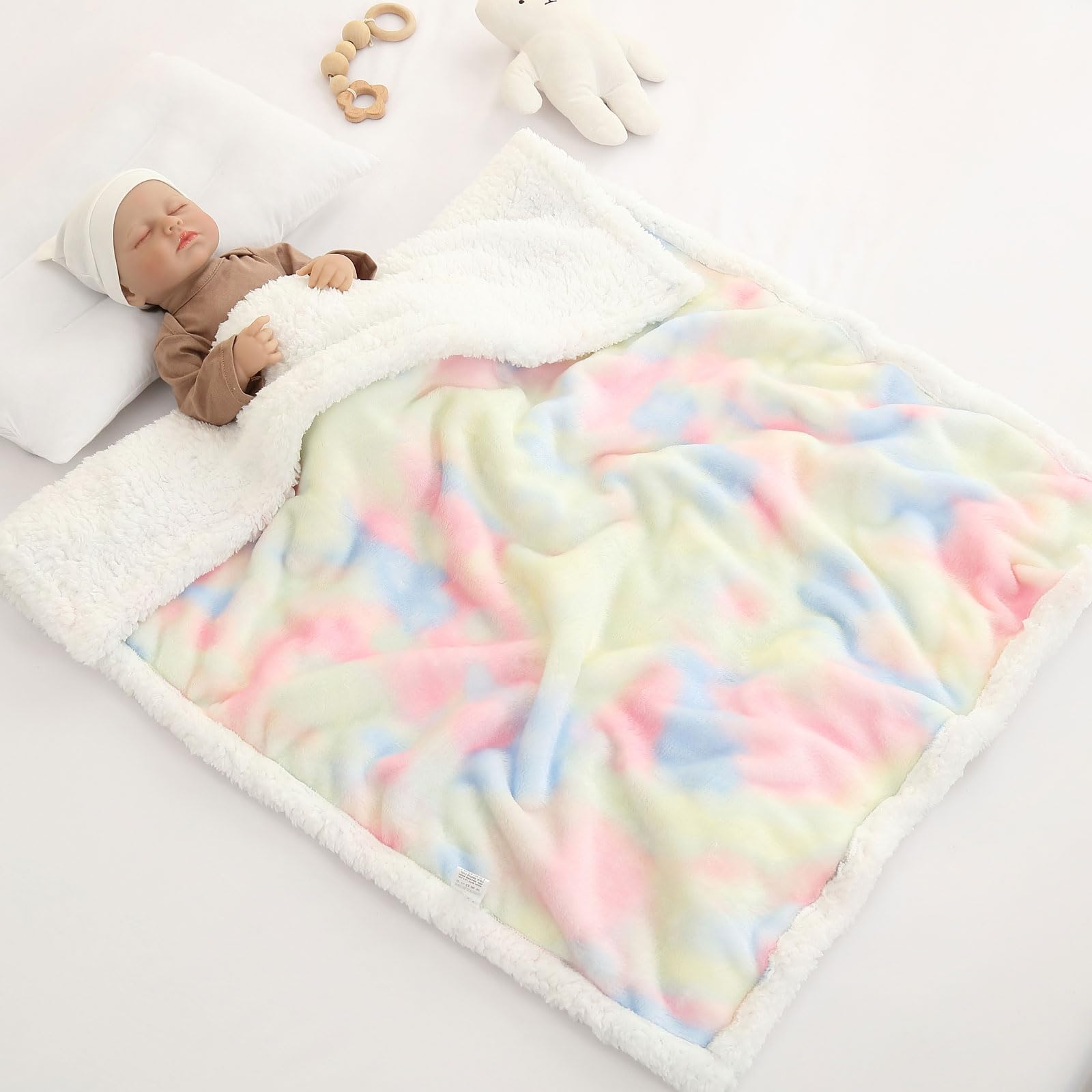 JZLPIN gift-ready baby blanket, ideal for baby showers or birthdays.