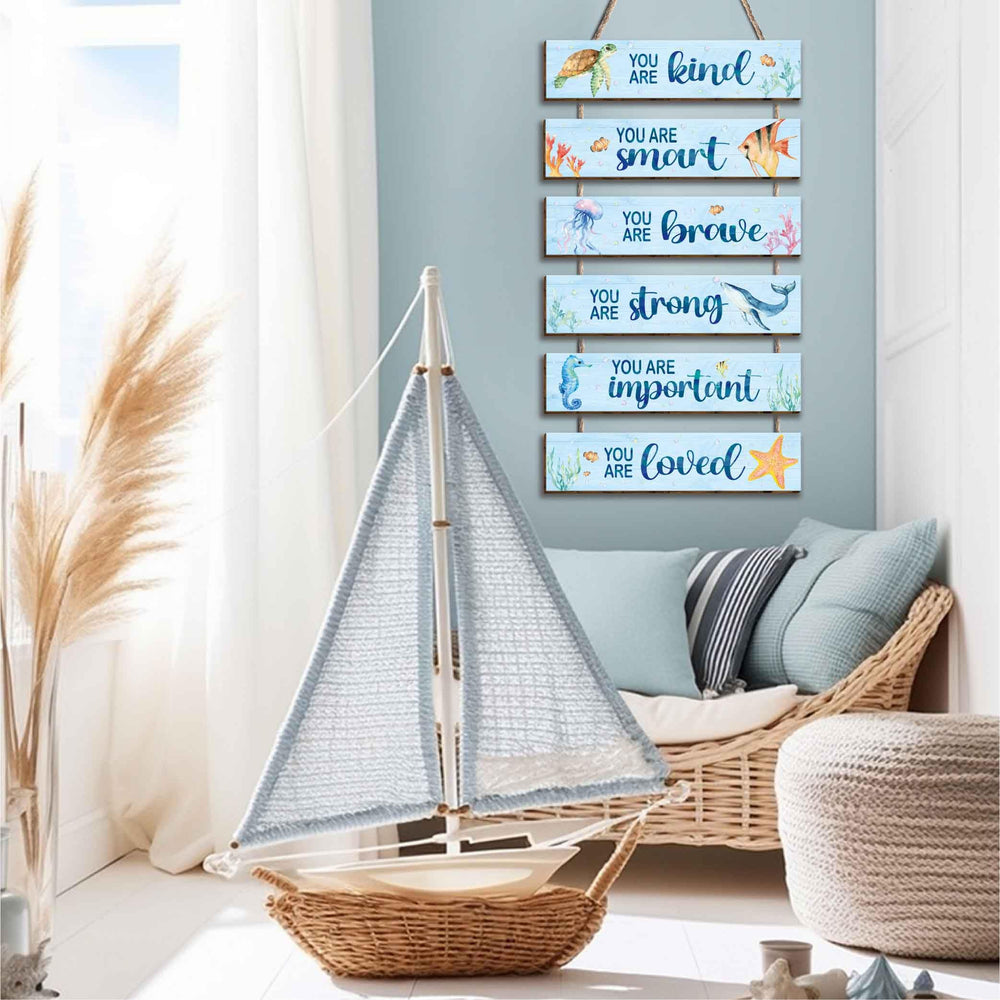Kadiak teens' bedroom decor placards for stylish, motivational ambiance.