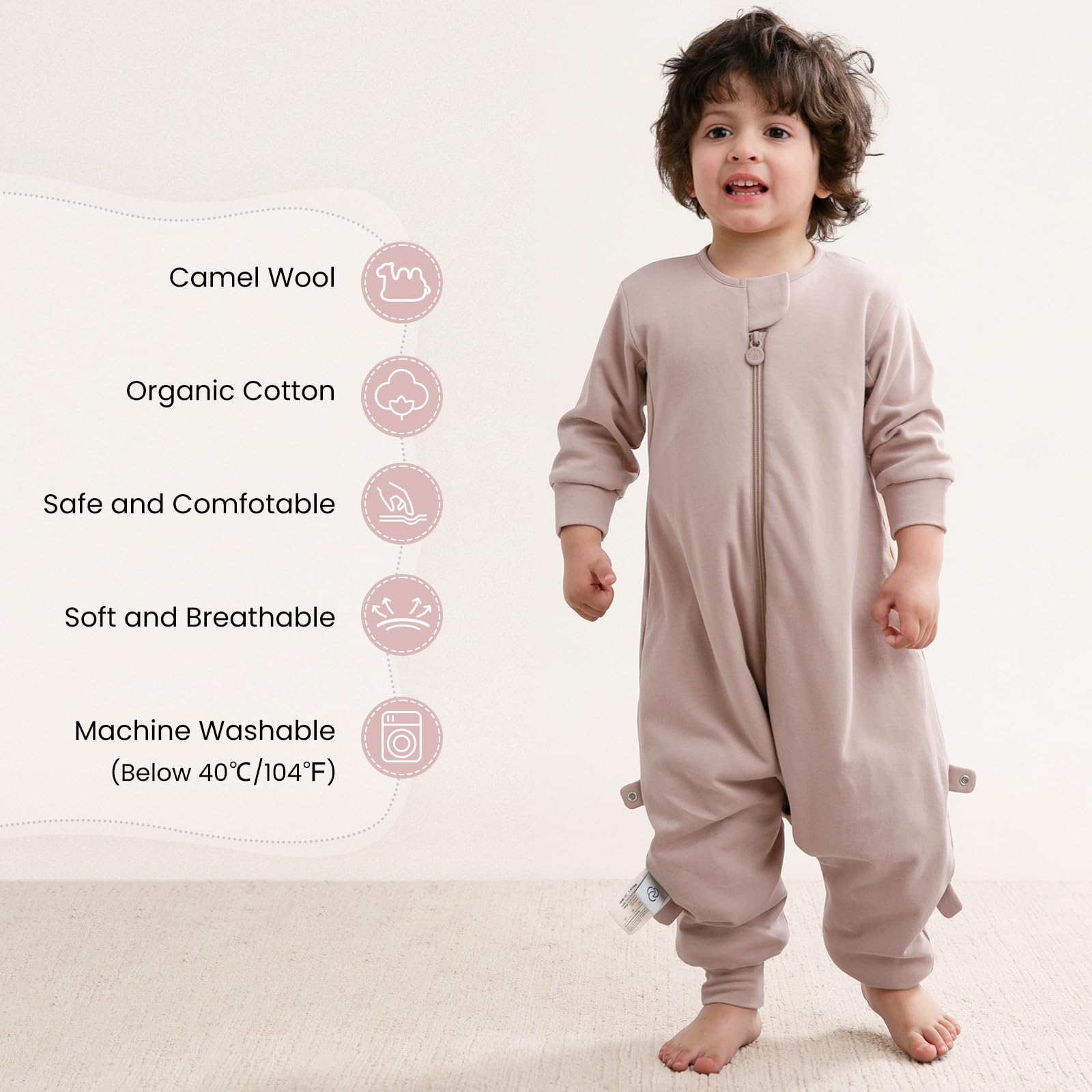Kaiya Baby dusty pink sleep sack zipper close-up for easy changes