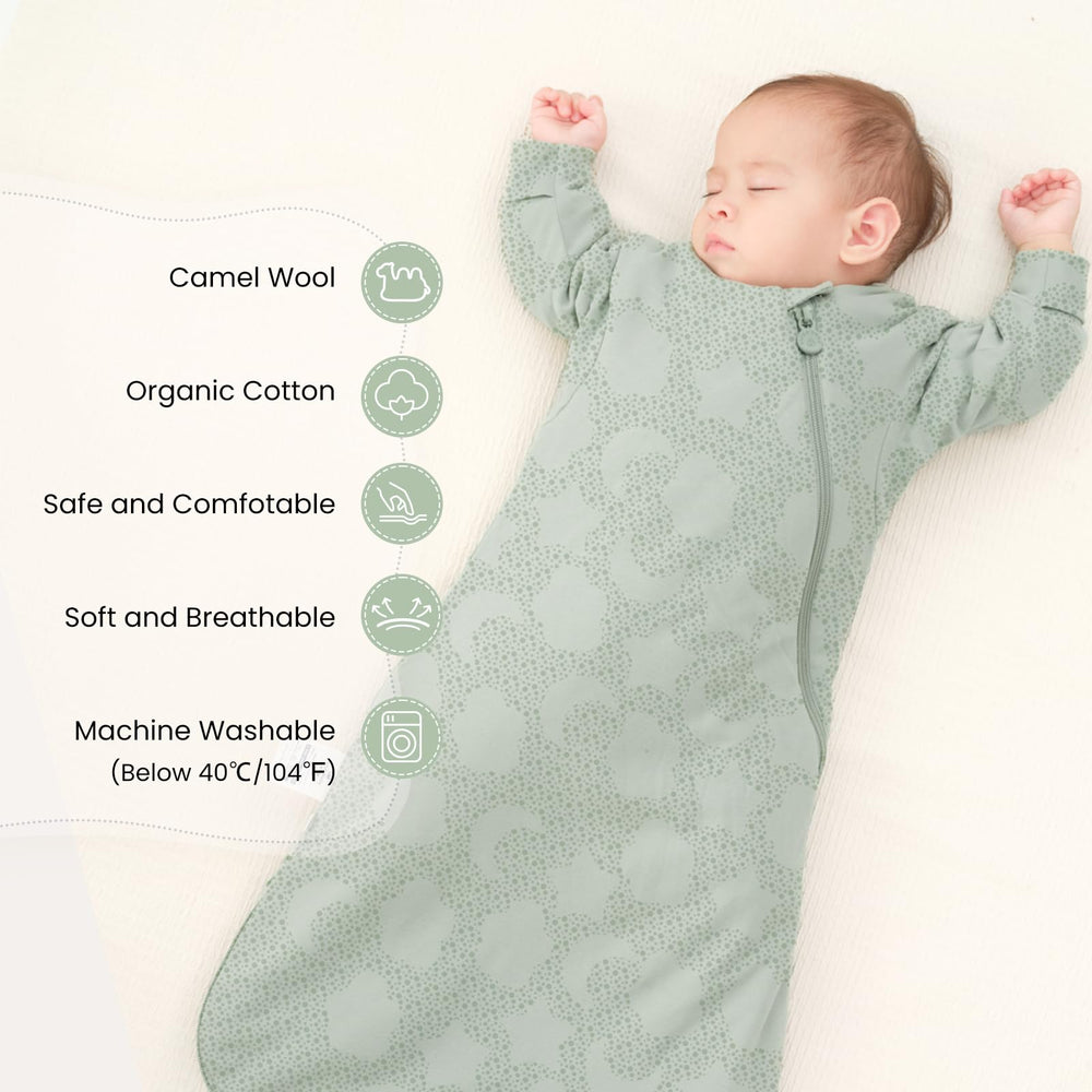Kaiya Baby newborn sleep sack zipper close-up for easy night changes.