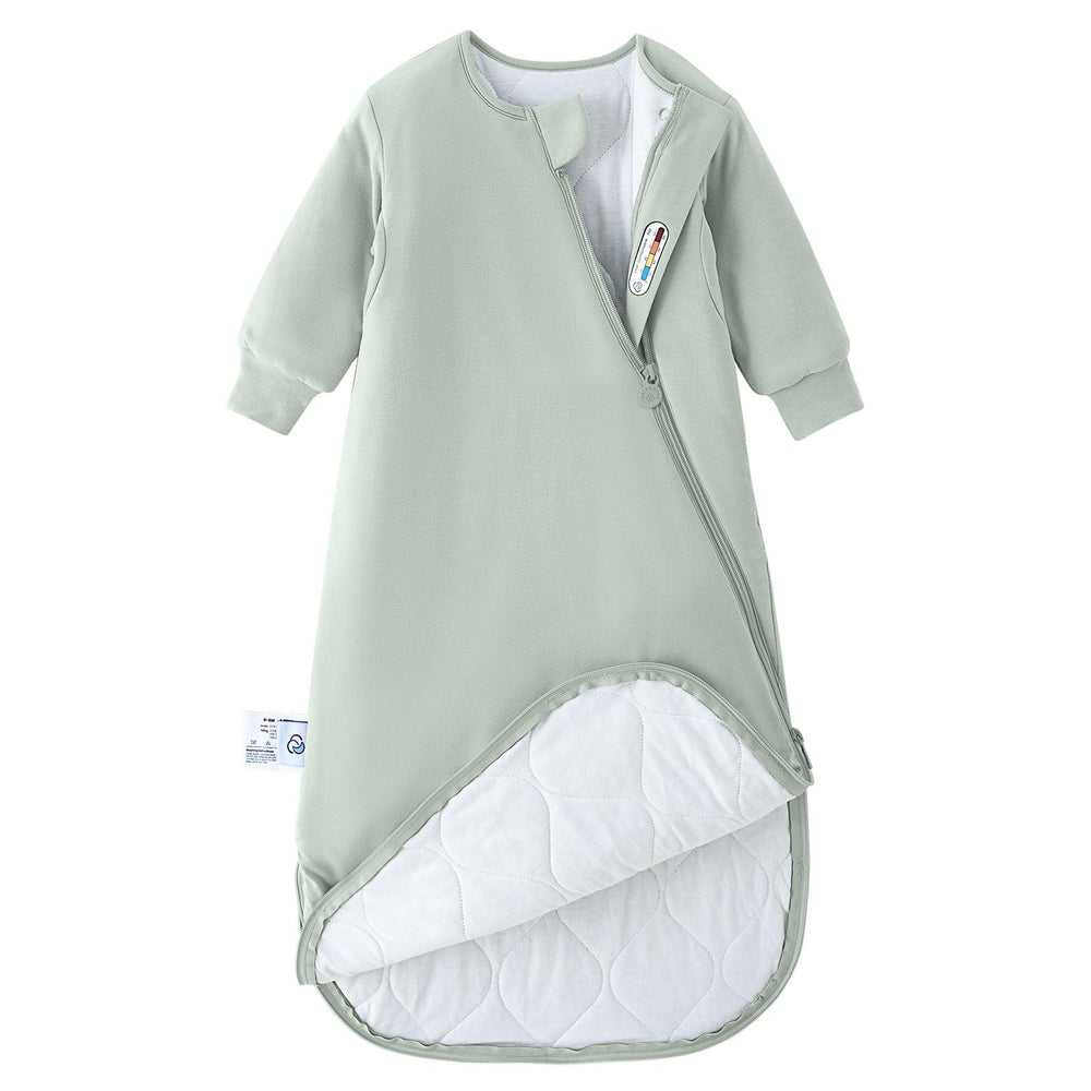 Kaiya Baby sleeping bag with long sleeves for 0-6 months, cozy wearable blanket.