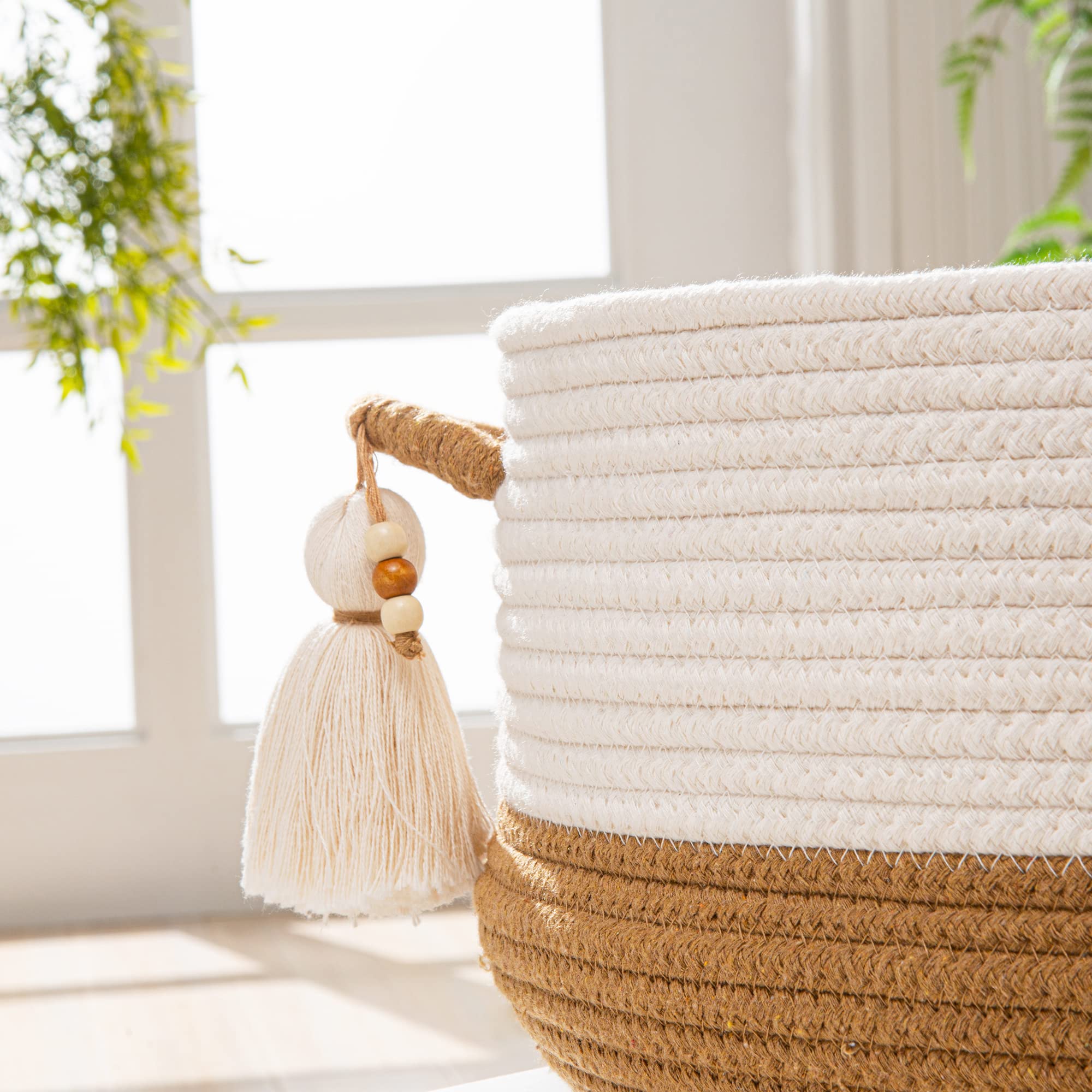 KAKAMAY brown blanket basket for cozy throws and cushions