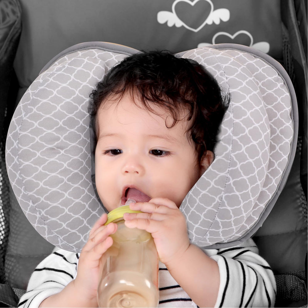 KAKIBLIN 2-in-1 banana pillow delivers versatile neck support for stroller use.