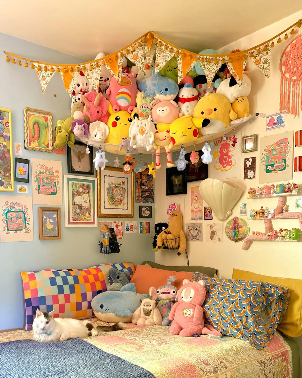 Kangaroo durable mesh hammock demonstrates sturdy construction for dozens of plush toys.