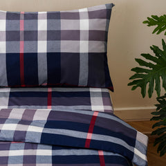 KAREVER bedding stitching detail keeps fillings in place