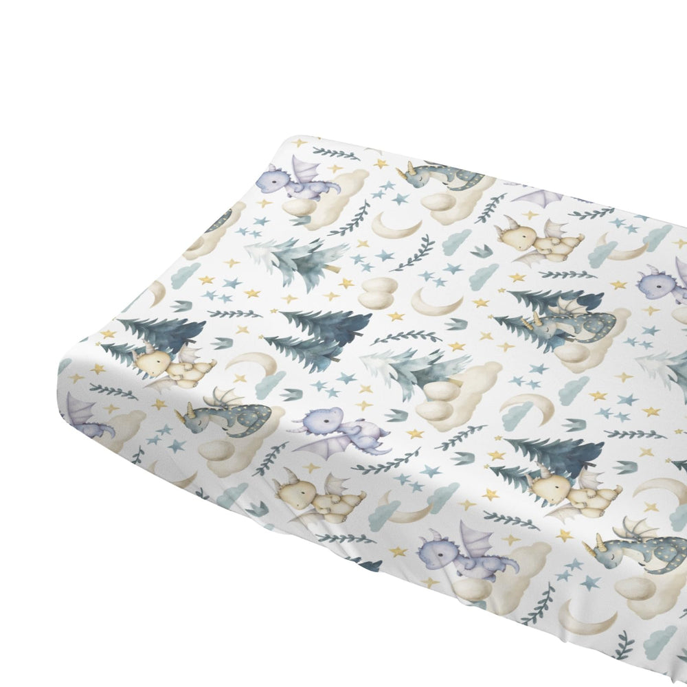 KASTLEE machine-washable nursery cover keeps colors vibrant after many washes.