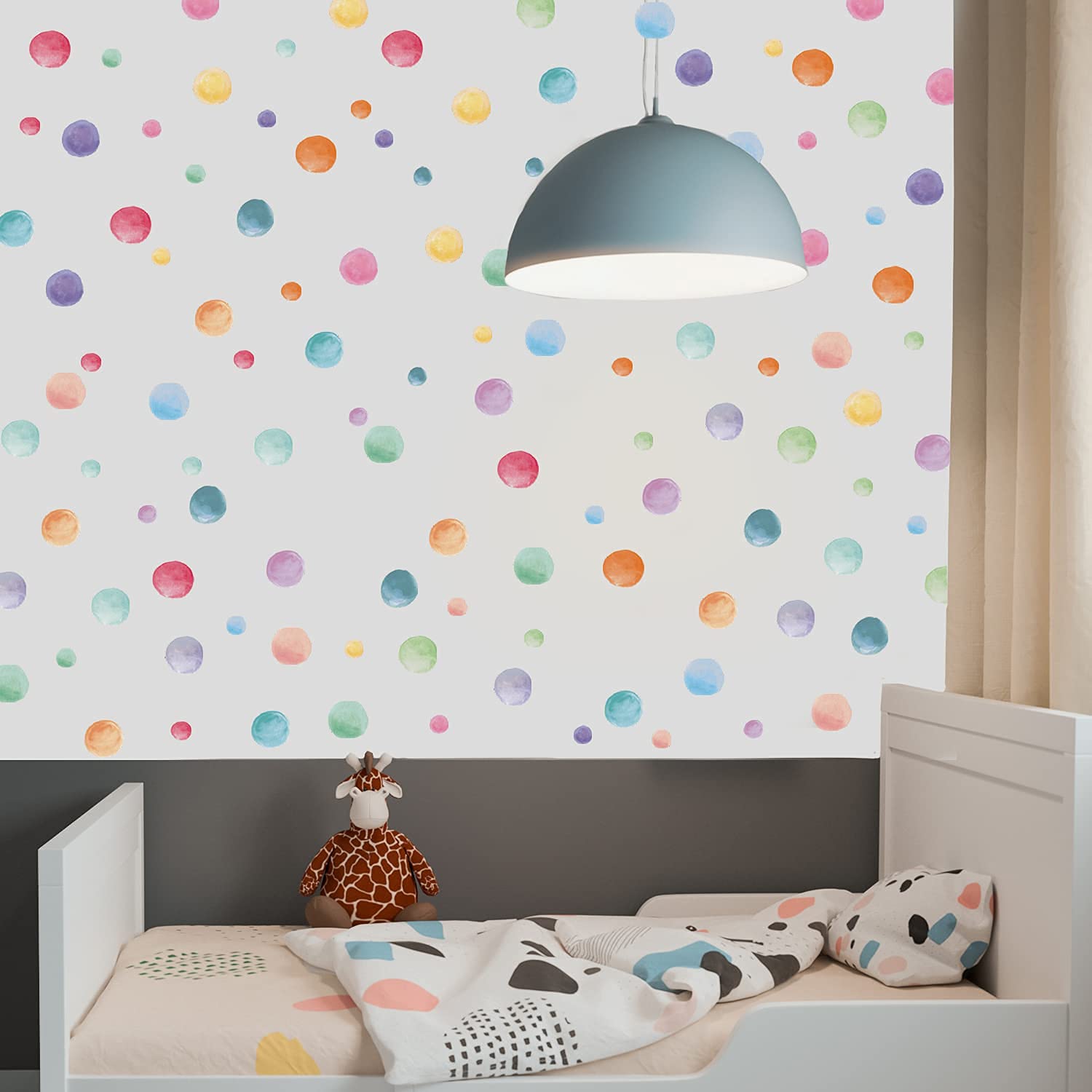 Kasubeso pastel polka dots wall decals create a calm classroom atmosphere.