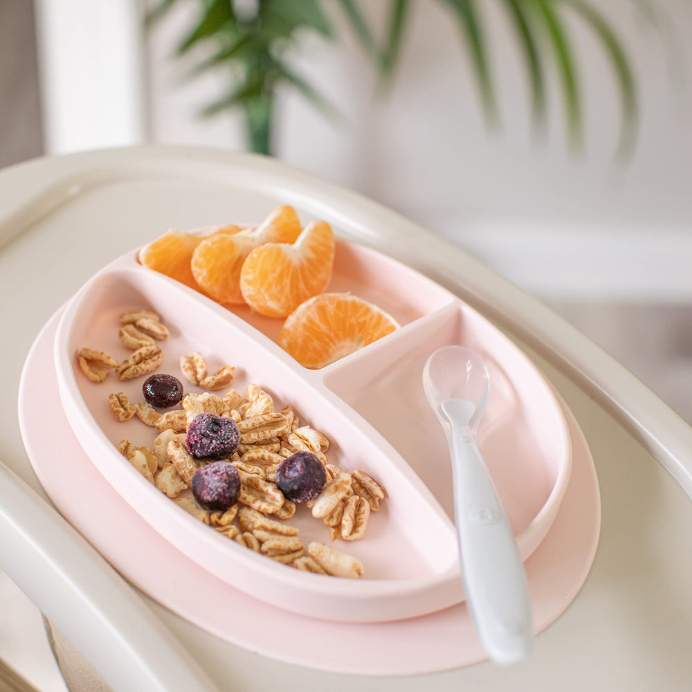Kcuina bottom-grip plate prevents sliding during eating