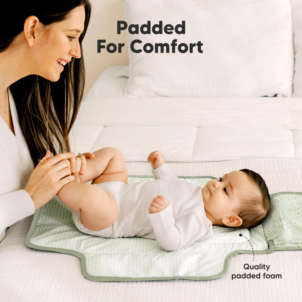 KeaBabies Fox Vale built-in pillow supports baby's head.
