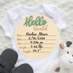 Kemina birth stats plaque in wood, displays date, time, and weight.