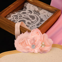 Kenjudess chiffon roses and daisies headband coordinates with many outfits.