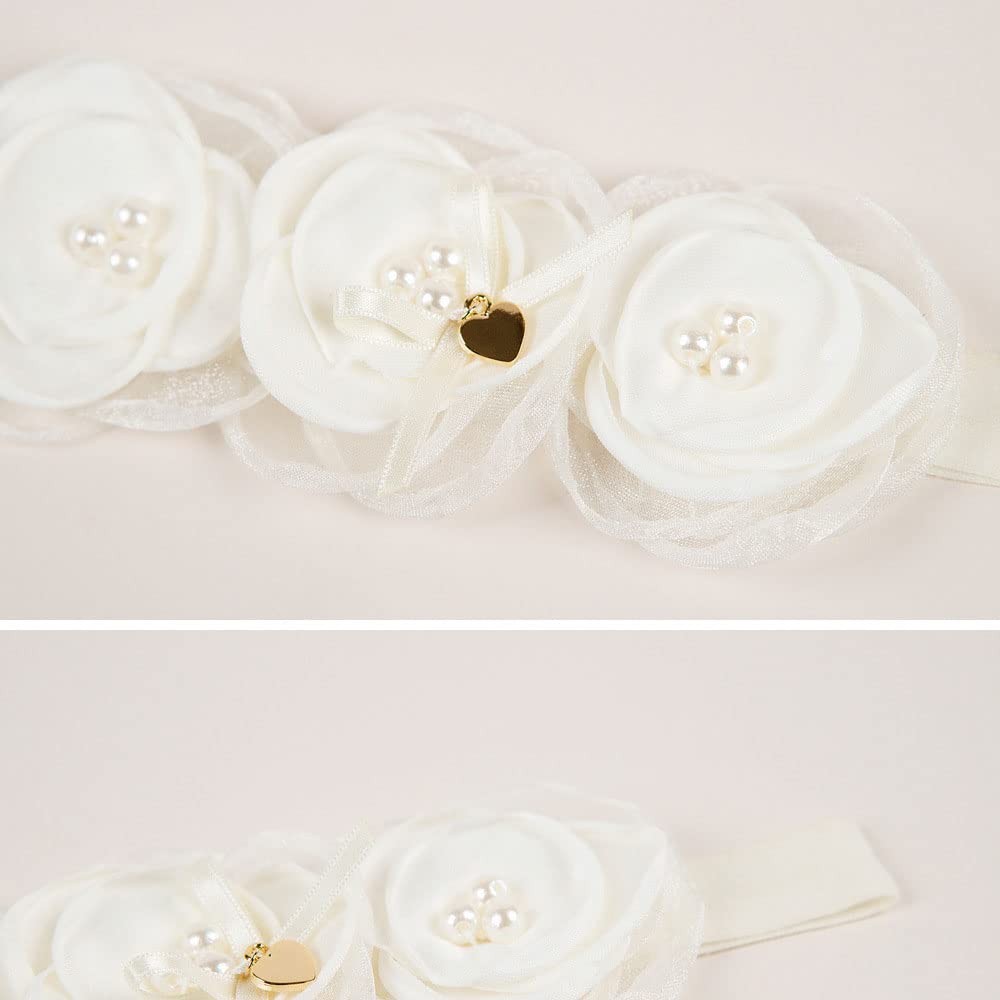 Kenjudess flower lace detail on headband emphasizes delicate craft.