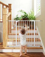 Keny baby gate installed at stairs ensures safe, easy doorway passage.