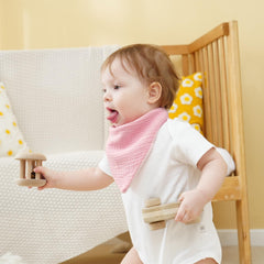Kewlife Gift Muslin Baby Bibs back-fleece close-up shows quick-dry layer keeping clothes clean