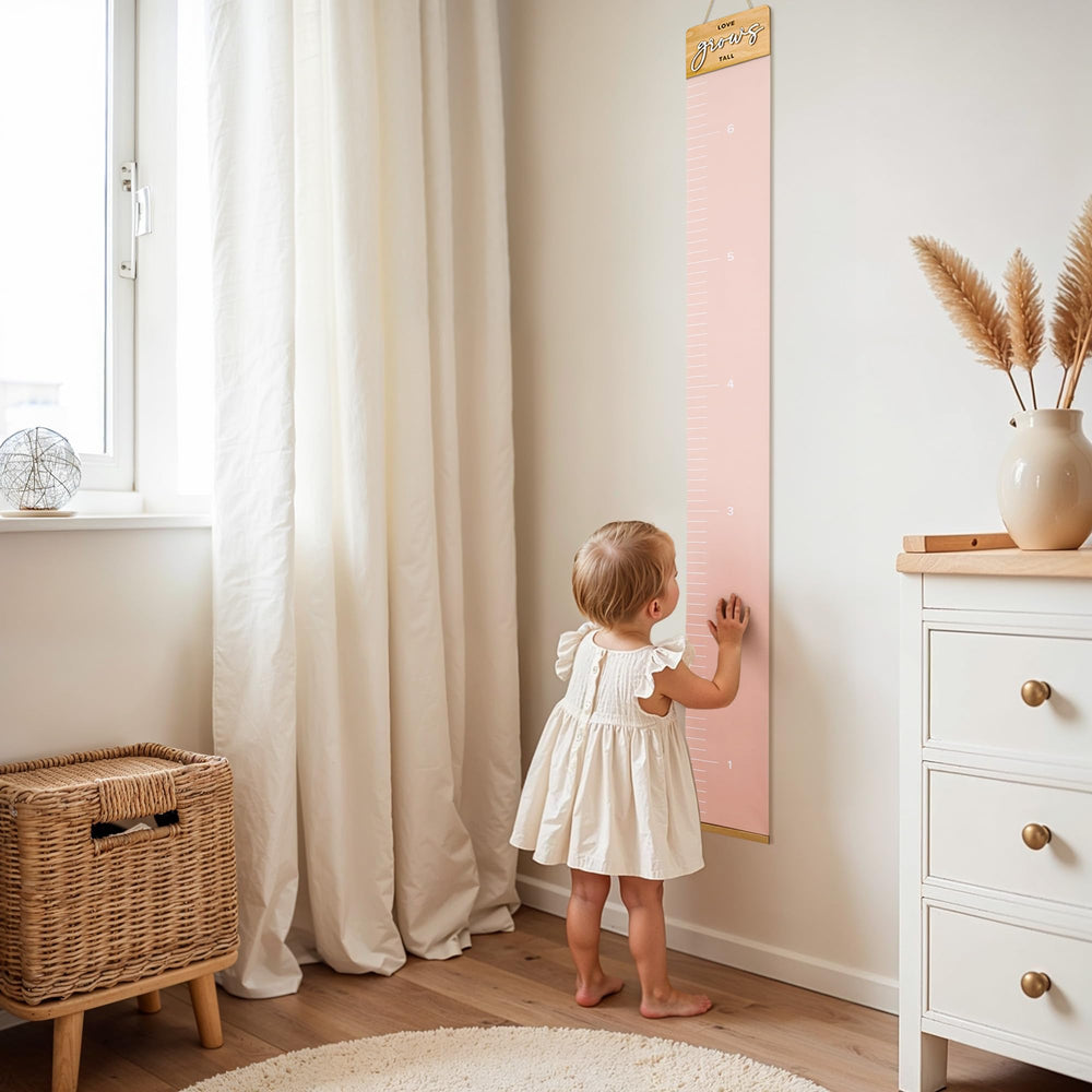 KIBAGA growth chart close-up canvas highlights easy-to-mark surfaces for notes.