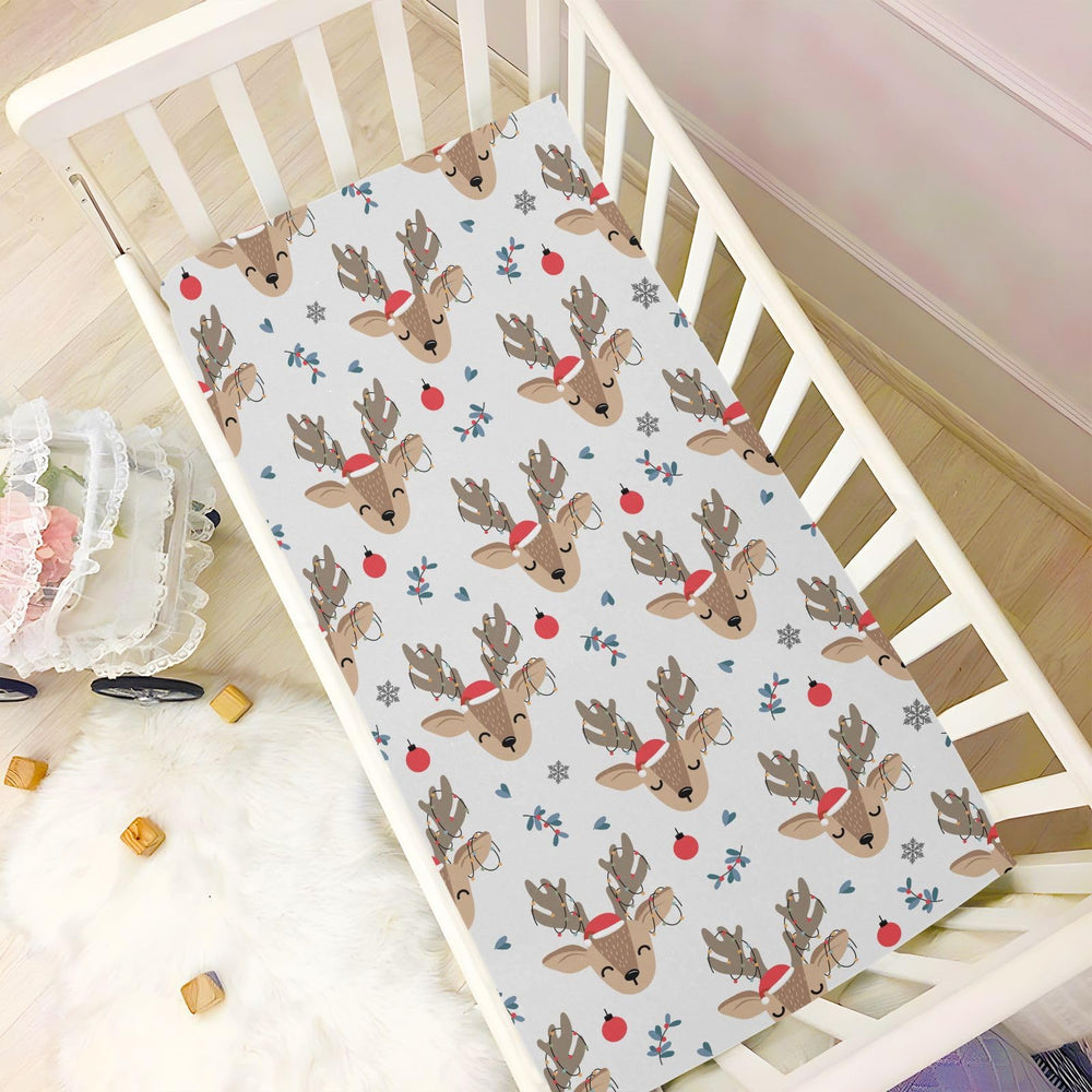 KICPOAY Cute Christmas pattern adds warm, inviting bedding touch.