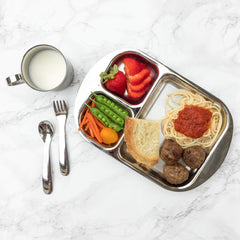 Kiddobloom stainless steel plate demonstrates odor-free, residue-free material.