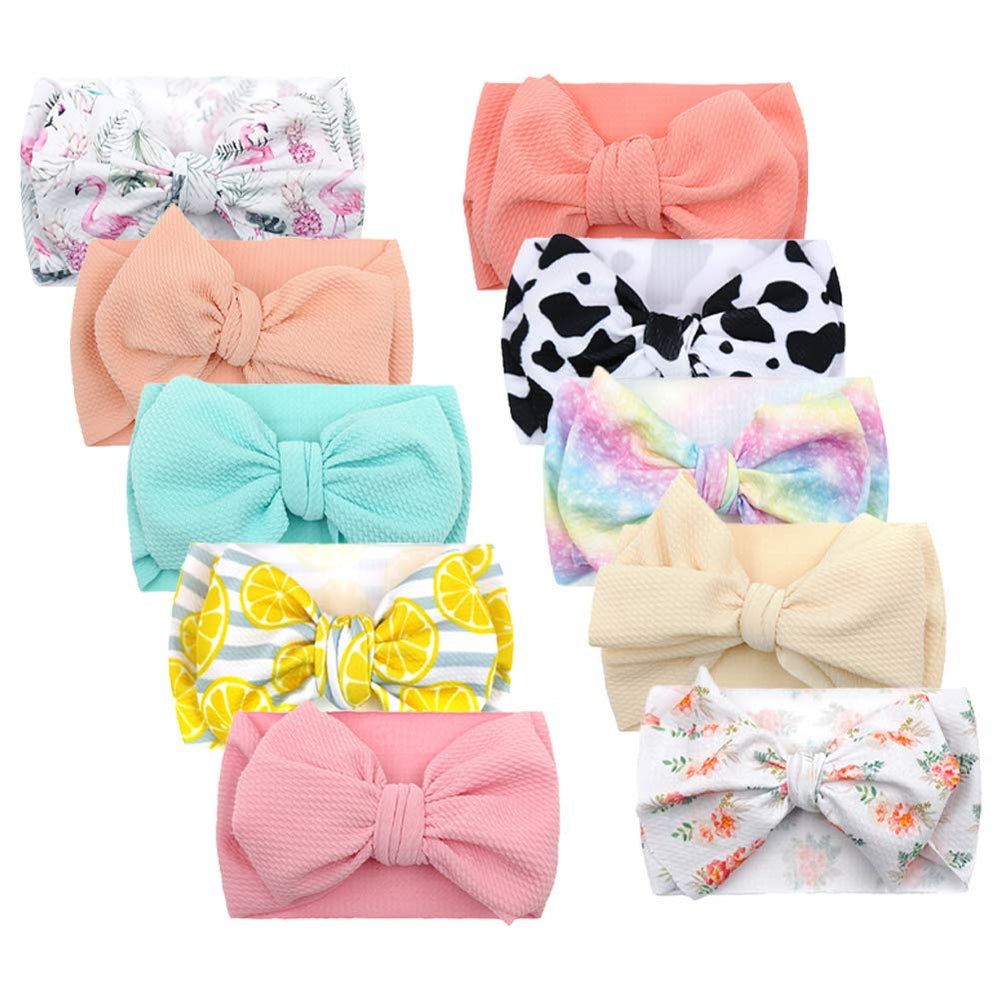 KIDOCHEESE oversized bow set adds bold color to newborn outfits