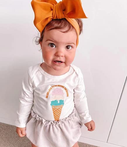 KIDOCHEESE set keeps little ones comfy during photos and parties