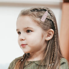 KIDOCHEESE strong-grip-base clip secures hair on thick or fine strands