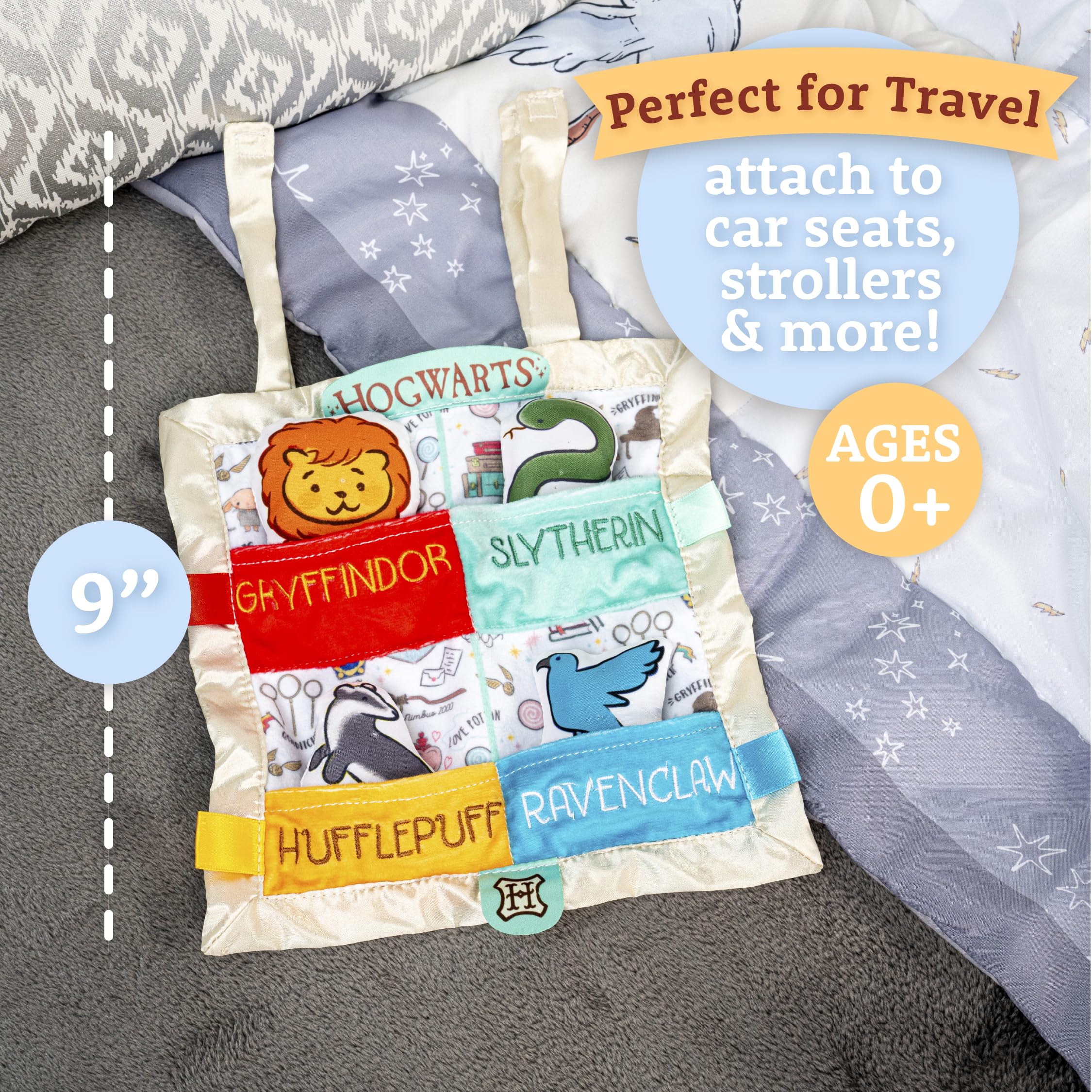 Kids Preferred Hogwarts Velcro straps enable easy on-the-go attachment.