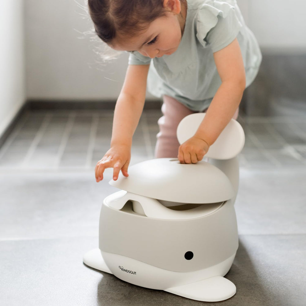 Kindsgut potty removable container allows quick post-use cleanup.
