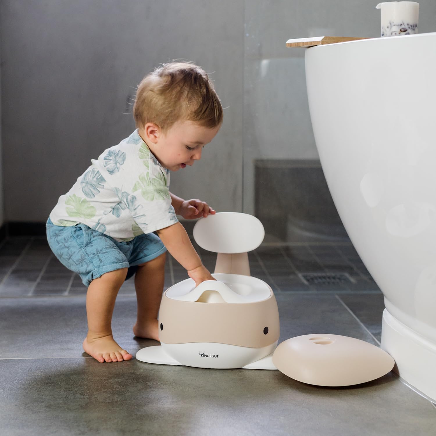 Kindsgut potty with removable inner container for easy cleaning