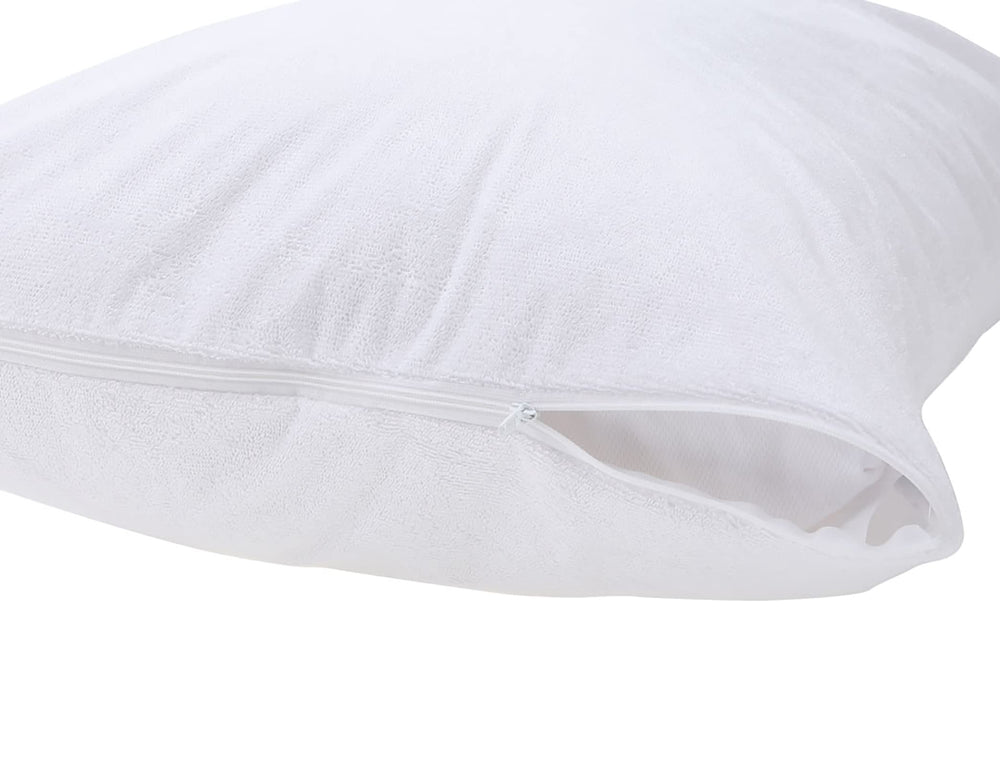 Kingnex 360-zippered protection keeps moisture and feathers contained.