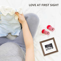 KINLINK easel display option keeps ultrasound memories standing on a shelf.