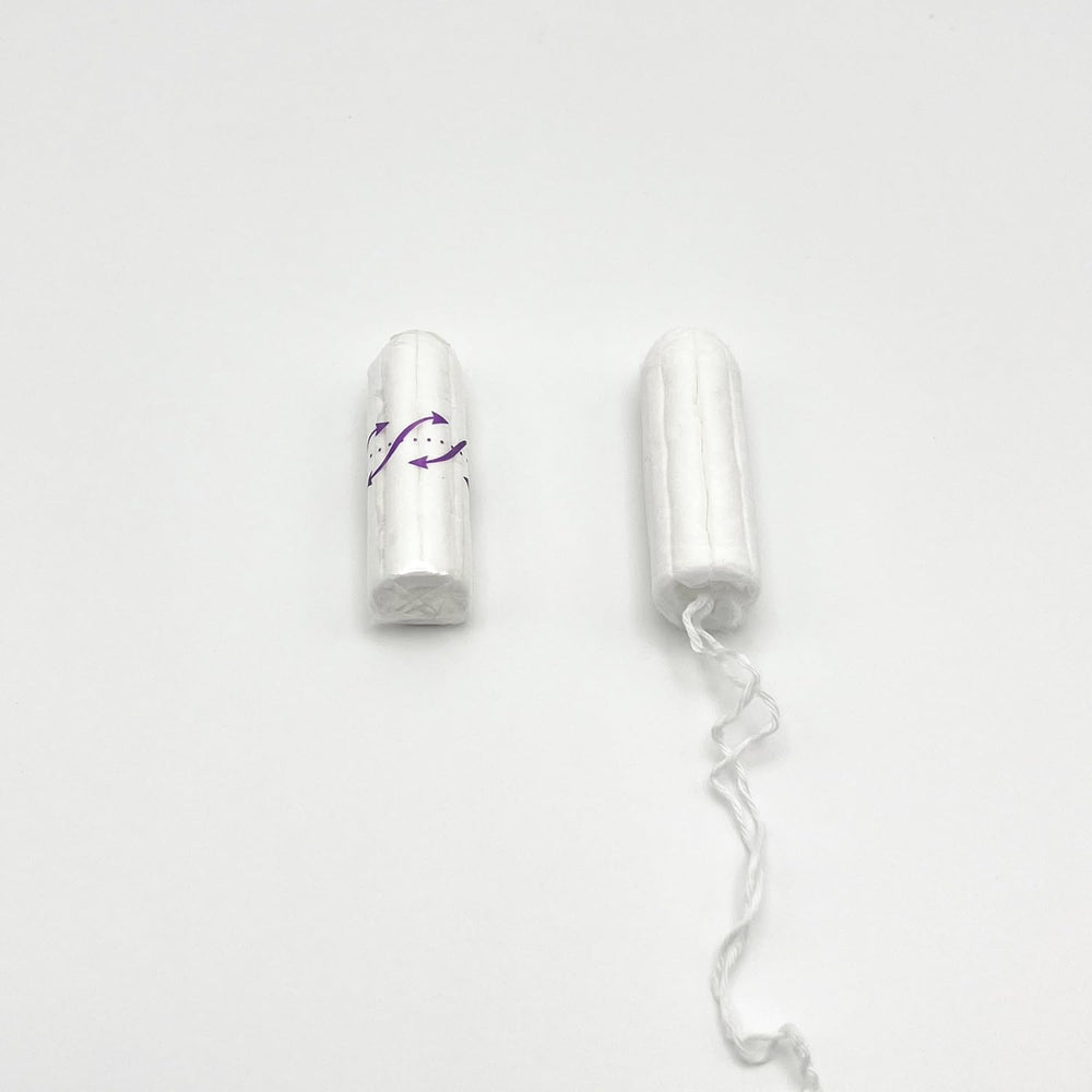 Kinzino No Applicator Tampon pocket-friendly design fits purse or pocket.