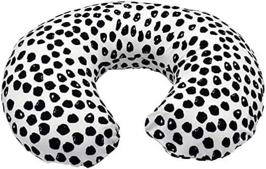 KLWJFK nursing pillow with baby positioned for a comfortable cradle hold.