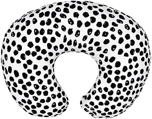 KLWJFK nursing pillow demonstrates ergonomic support during feeding.