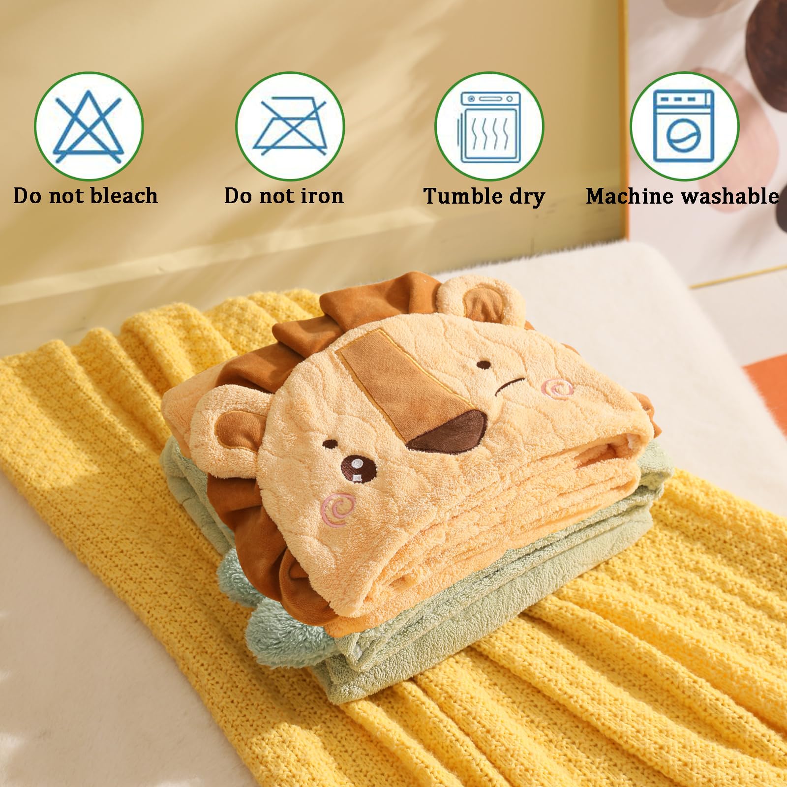 kmilro hooded towel with animal face design adds bath time fun.