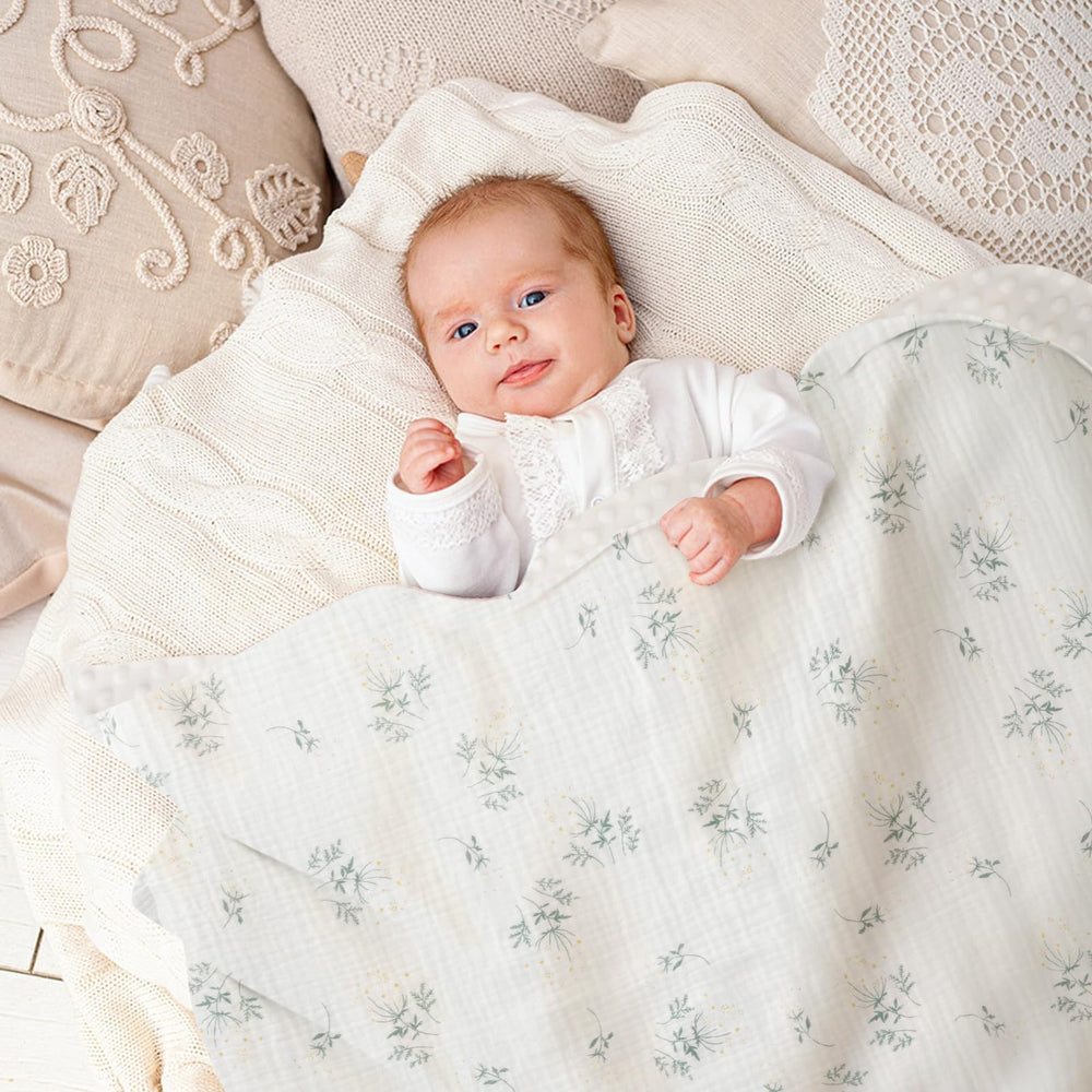 Knirose multi-use blanket ready for stroller, nursing, and more.